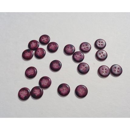 D20 Burgundy Shirt Buttons 12mm 7/16 4 Hole Round Sewing Crafting