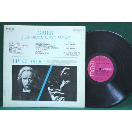 Liv Glaser, Piano - Grieg: 15 Favorite Lyric Pieces - VICS 1465 - NM