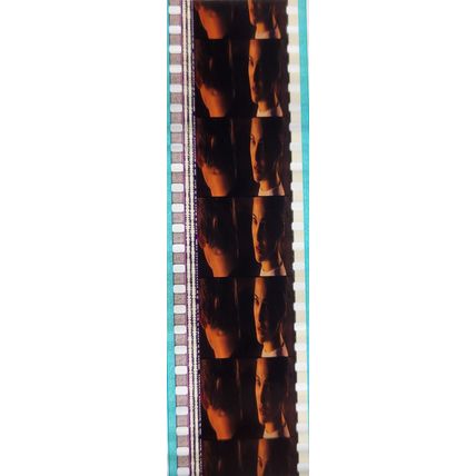 Pk GEB - P - MIX - c 069Q . 1 STRIP OF 5 - 35MM FILM CELLS. ( )