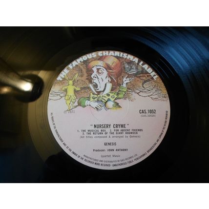 LP. 1971.GENESIS NURSERY CRYME. CAS 1052. UK. RECORD + GATEFOLD NEAR MINT.