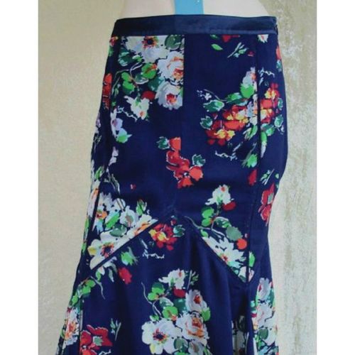 Karen Millen Floral Silk Skirt Size 10 New With Tag