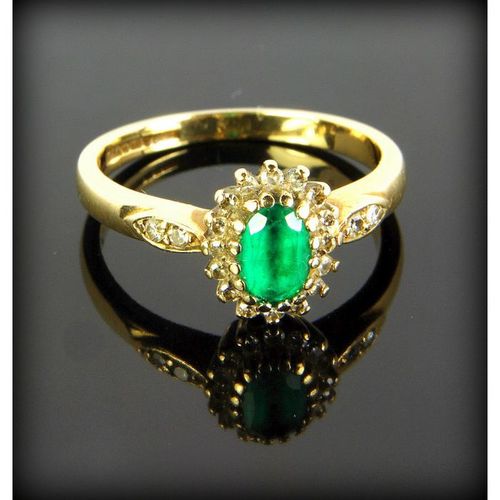 Green Garnet Diamond 9ct Gold Vintage Ring Hallmarked 375 Jewellery 2526