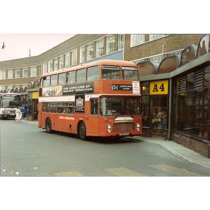 Colour Photograph of National Welsh Omnibus Services Ltd. - XBO 117T