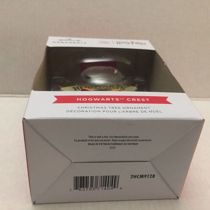 New Hallmark Harry Potter Hogwarts Crest Christmas Ornament