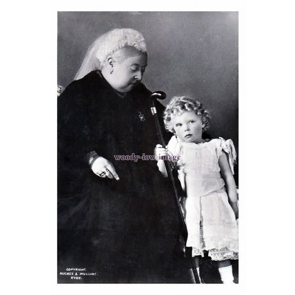 rs1755 - Queen Victoria with Great Grandson Prince Edward VIII - print 6x4