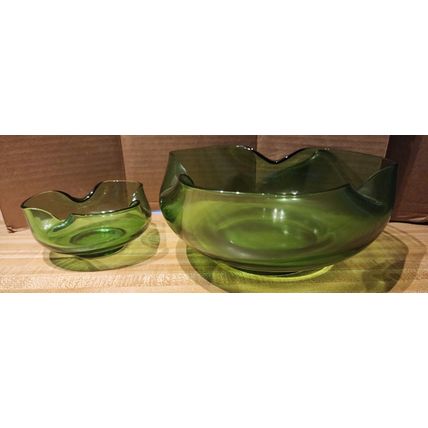 Vintage Anchor Hocking Dark Green Folded Glass Chip & Dip Bowl Set