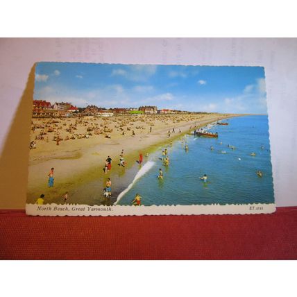 NORTH BEACH, GREAT YARMOUTH, used vintage postcard by Valentine 1970 pm =