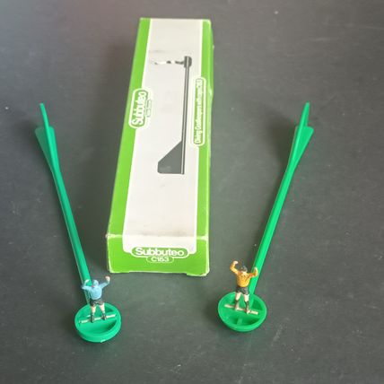 Subbuteo HEAVYWEIGHT GOALKEEPERS With Caps C153 In Referenced Box