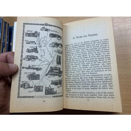 1979 ROBERT LACEY "MAJESTY" QUEEN ELIZABETH II BIOGRAPHY PAPERBACK BOOK (P3)