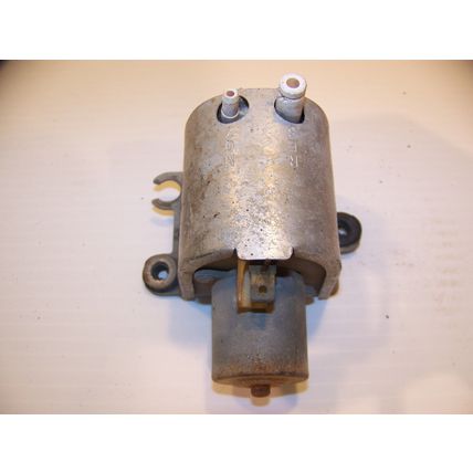 1963 64 65 DODGE CHRYSLER PLYMOUTH WINDSHIELD WASHER PUMP OEM #2495152 FURY