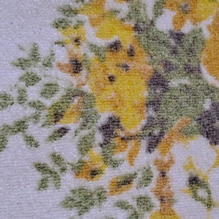 Vintage FLORAL BATH TOWEL Yellow Flowers Cannon? 43" x 24 1/2"