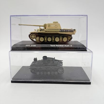 PANZERKAMPFWAGEN III AUSF. G 1941 GERMAN TANK & Tank Panther Ausf.D 411 2 PCs