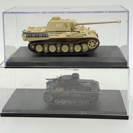 PANZERKAMPFWAGEN III AUSF. G 1941 GERMAN TANK & Tank Panther Ausf.D 411 2 PCs