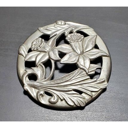 Vintage 1987 Seagull Pewter Canada Candle Topper Flowers