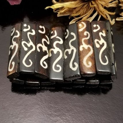 Coconut Shell Stretch Bracelet