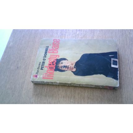 MODESTY BLAISE. Peter O'Donnell (Paperback) VINTAGE 1971