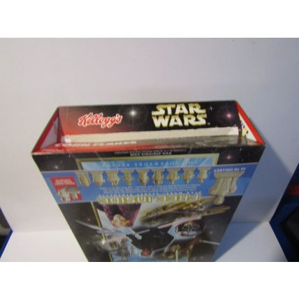 Kellogg`s Corn Flakes 1999 Star Wars Statuettes Cereal Box & Set of 10 Sealed