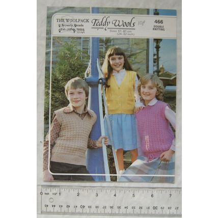 Vintage: Teddy Wools 466 slipovers & waistcoats, DK