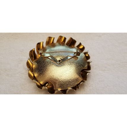 Vintage Gold Tone Brooch