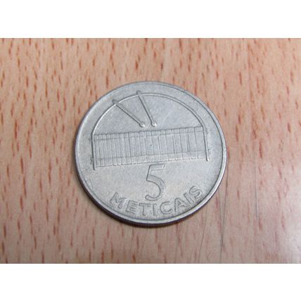 Mozambique 2006 5 Meticais Coin