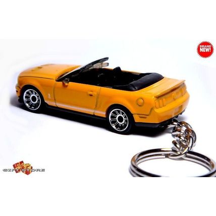 RARE KEYCHAIN ORANGE FORD MUSTANG CONVERTIBLE CUSTOM Ltd. Ed. GREAT GIFT