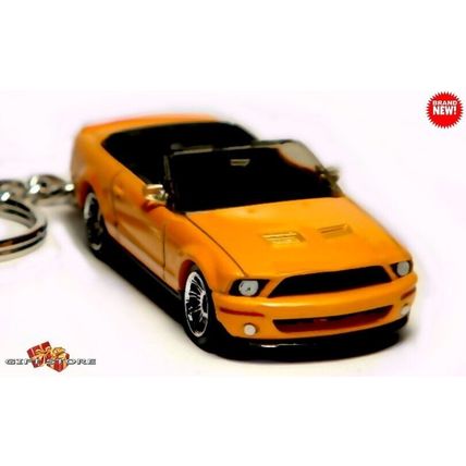 RARE KEYCHAIN ORANGE FORD MUSTANG CONVERTIBLE CUSTOM Ltd. Ed. GREAT GIFT