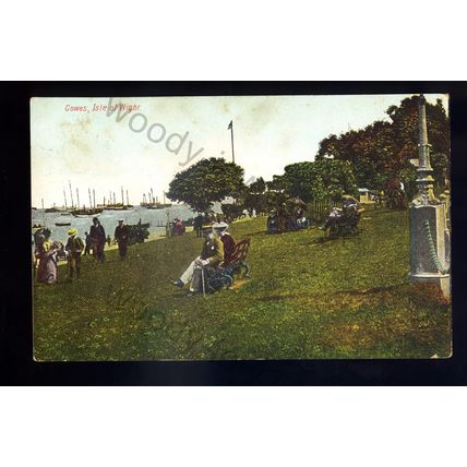 iw237 - Isle of Wight - Cowes Green - Hillyer's Stores Advertisment - postcard