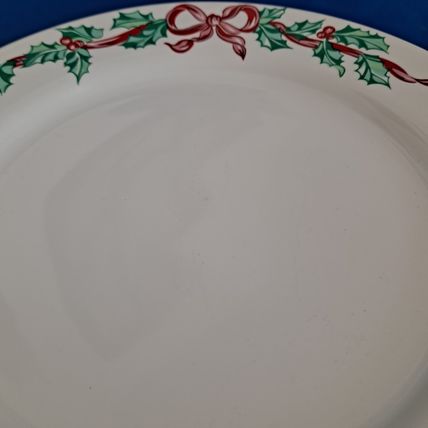 Lot 4 International CHRISTMAS RIBBONS Salad PLATES 7 3/4" Tableworks Holly