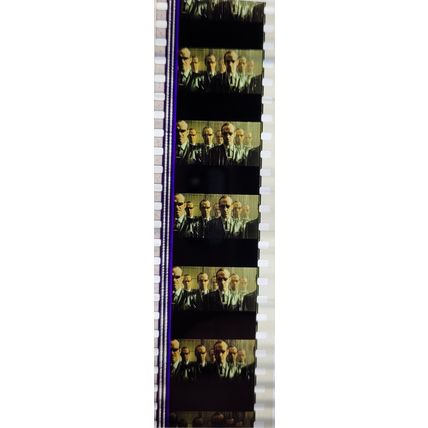 Pk GEB - B - MIX - E 0108d . 1 STRIP OF 5 - 35MM FILM CELLS. ( )