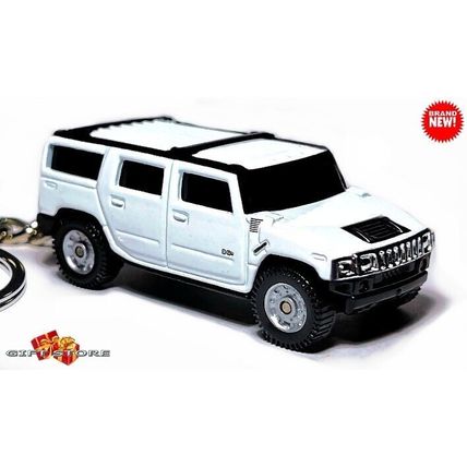 RARE KEYCHAIN WHITE HUMMER H2