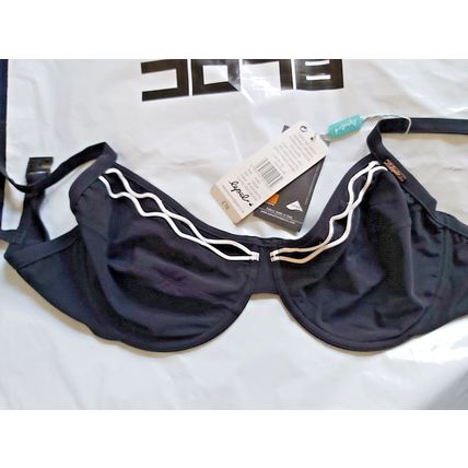 Lepel Bikini Top Cross Stitch Black non padded push up Size 10 cup DD E