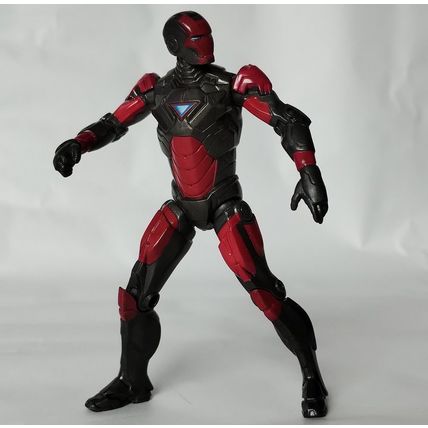Hasbro Marvel Comics 2010 movie IRON MAN 2 Armor Tech 3.75 inch action figure