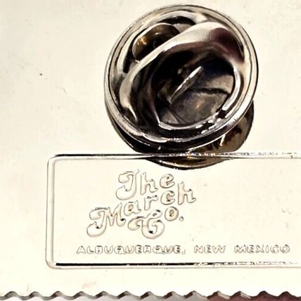 LOVE US 8 Cent Stamp USPS Advertising Metal Pin Pinback Brooch (B33)