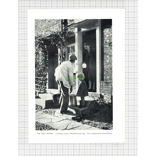 8841) Watchbell Street Rye Sussex Milkman- 1955 Cutting