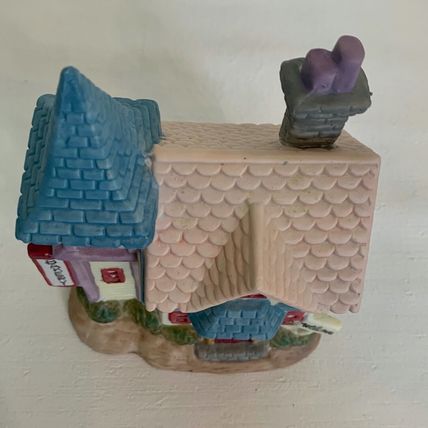 Easter Village Bunny House BAKERY Lightable Spring Decoration Bunny Figurine VTG