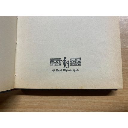 1966 ENID BLYTON "STORIES FOR BEDTIME" FICTION VINTAGE HARDBACK BOOK (P3)