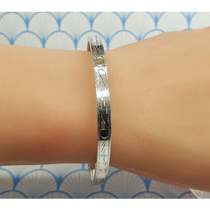 Vintage 925 Sterling Silver Etched Design Square Hinged Bangle Bracelet