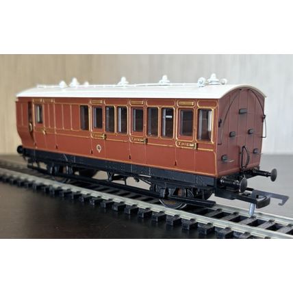 Hattons H4-4BT-1601B Genesis 4 Wheel Brake 3rd LBSCR Umber - BNIB