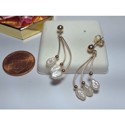 Estate Natural Freshwater Pearl 3 Ball Dangle drop 14Kt Yellow Gold Earring16180