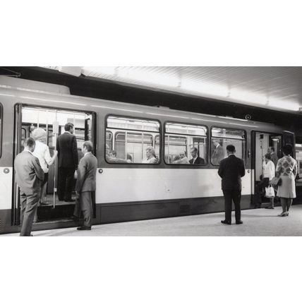 Frankfurt 8x5 German 1970s Railway Station Train Rare Press Photo