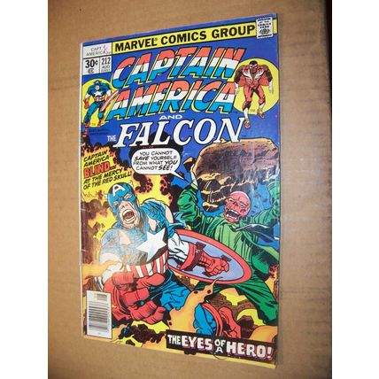 VINTAGE! Captain America #212 (Aug 1977, Marvel Comics) And The Falcon Red Skull