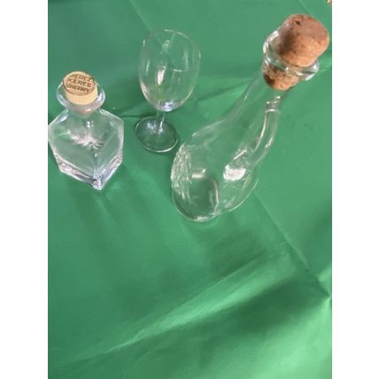 Marriage of Three Items Wine Tasting Glass Olive Oil Decanter & Square Decanter