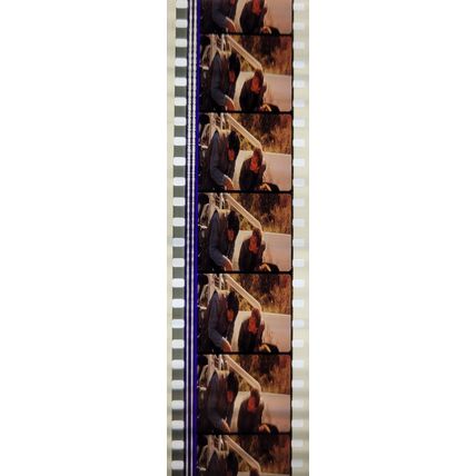 VAMPIRES. Pk MTP - b031e . 1 STRIP OF 5 - 35MM FILM CELLS. MTP