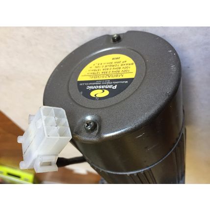 NEW OLD PANASONIC M8RA25GB4L SERVO MOTOR, 4p, 25w, 30min, 100 v,BL