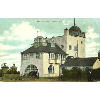 Suffolk LOWESTOFT Yacht Club Postcard (IXL)