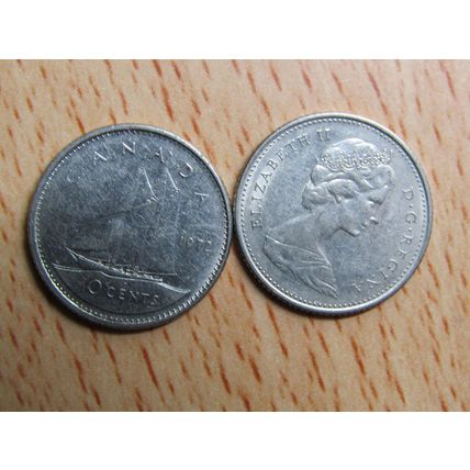 1972 Queen Elizabeth ll 10 Cents Canada Coin
