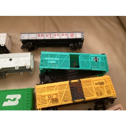 ICOLLECTZONE Great Railroad Parts Lot (Train #10)