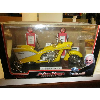 Arlen Ness Limited Edition Motorcycle Scale in Display Case 30cms Scale Large