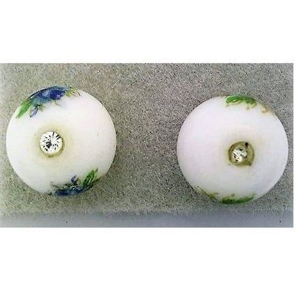 White Floral Glass Crystal 8mm Stud Earrings 1