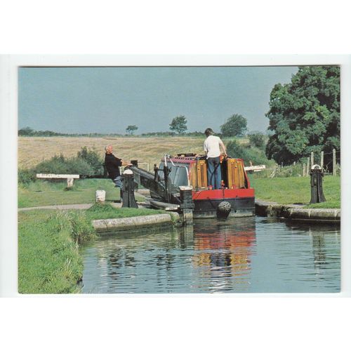 Tyrley Locks Shropshire Union Canal Postcard 6004